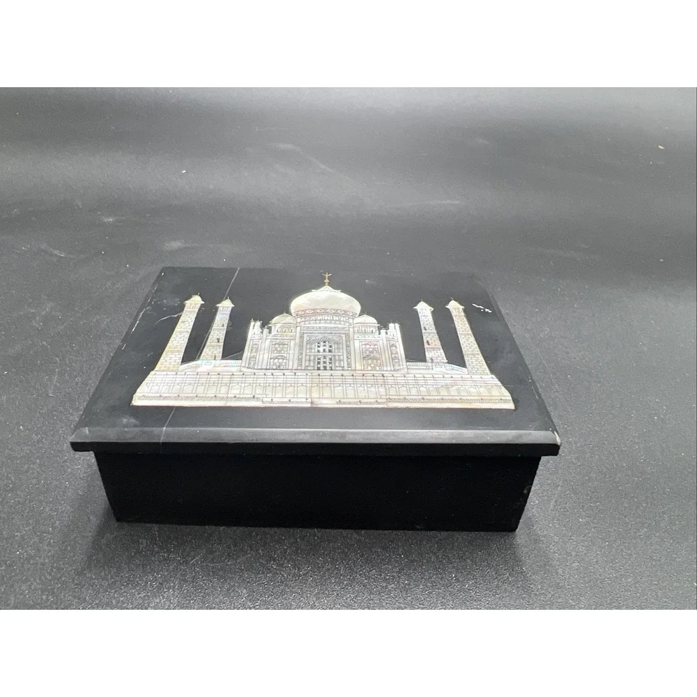 Black Marble Box With Mother Of Pearl Inlay Of Taj  Mahal